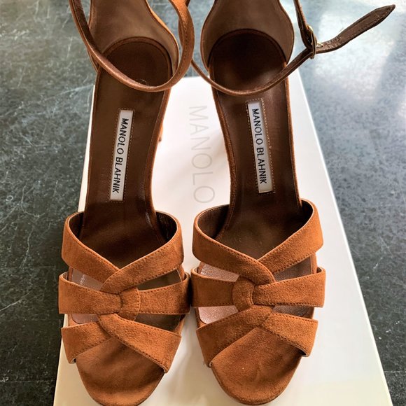 Manolo Blahnik; Unista Sandal - Picture 6 of 8